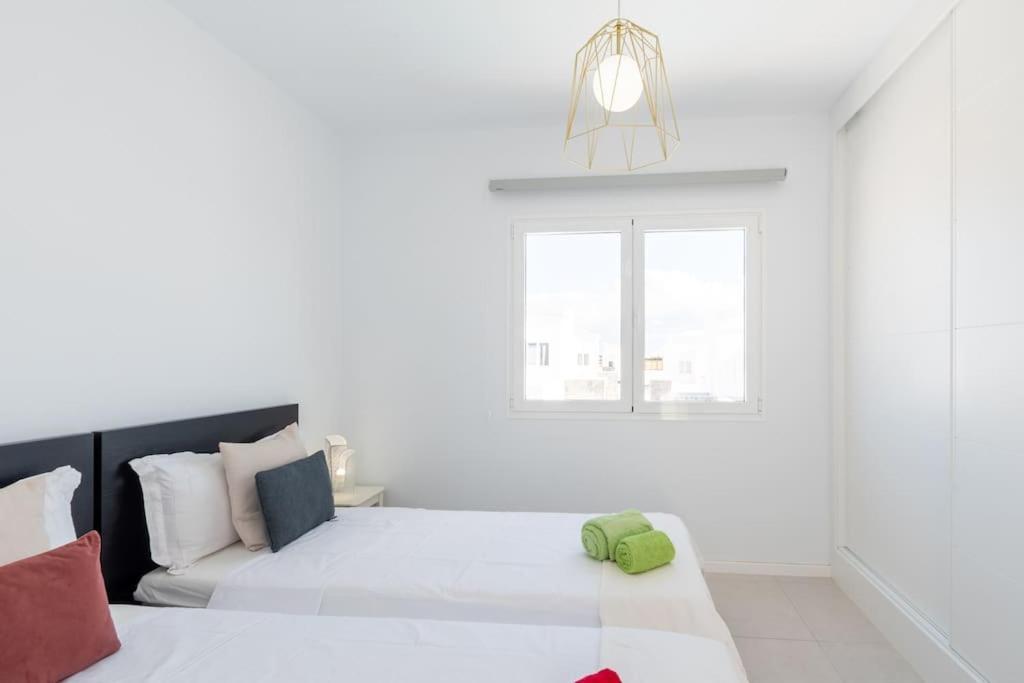 פלאיה בלנקה Casa Lolalo - Modern Villa With Pool, 15Min Walk To Marina Rubicon מראה חיצוני תמונה