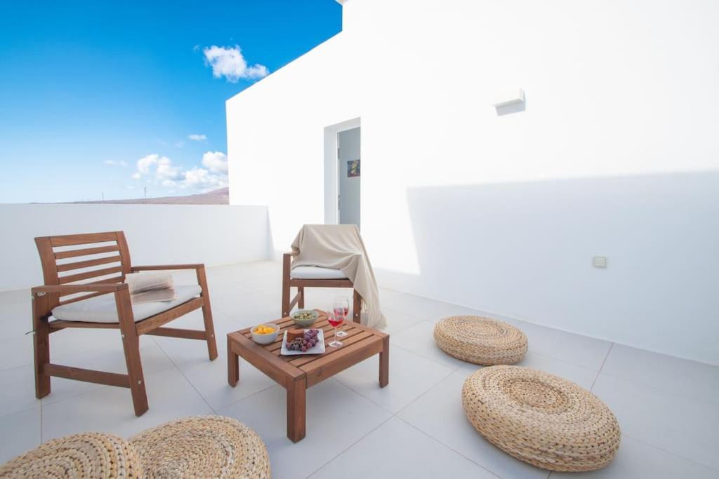 פלאיה בלנקה Casa Lolalo - Modern Villa With Pool, 15Min Walk To Marina Rubicon מראה חיצוני תמונה