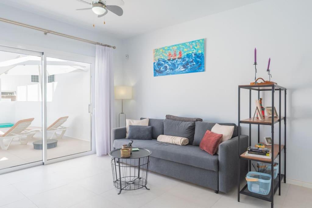 פלאיה בלנקה Casa Lolalo - Modern Villa With Pool, 15Min Walk To Marina Rubicon מראה חיצוני תמונה