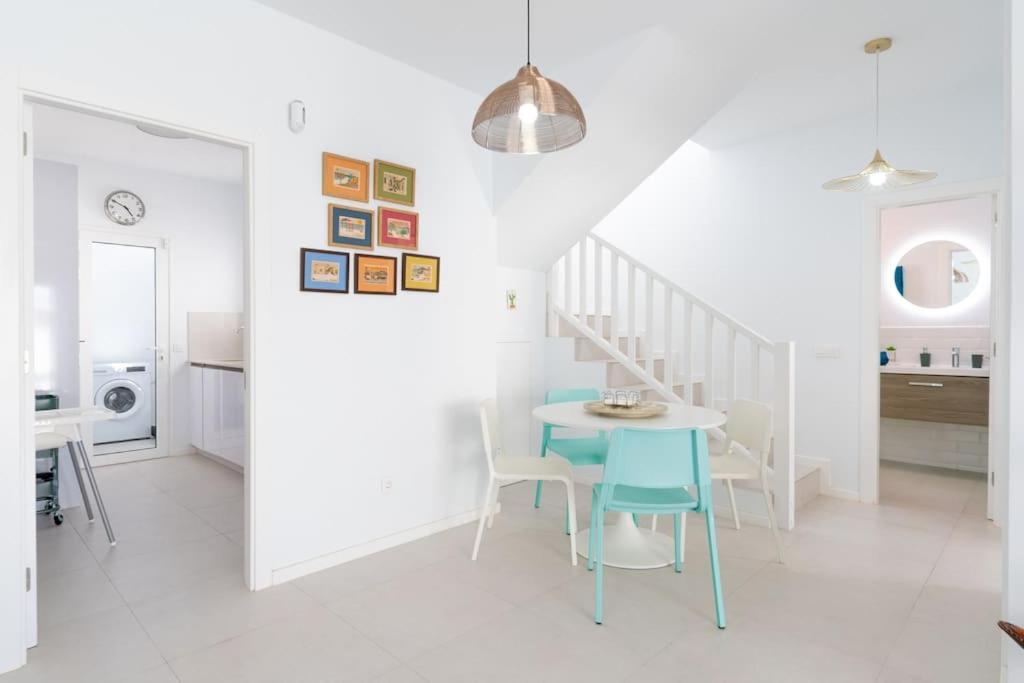 פלאיה בלנקה Casa Lolalo - Modern Villa With Pool, 15Min Walk To Marina Rubicon מראה חיצוני תמונה