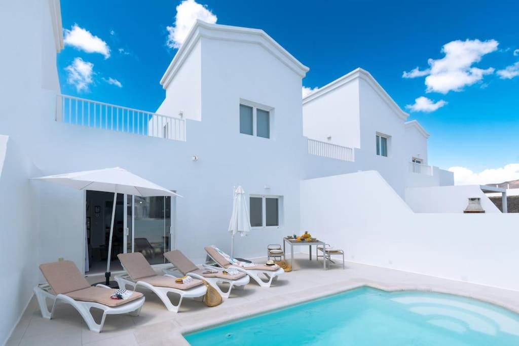פלאיה בלנקה Casa Lolalo - Modern Villa With Pool, 15Min Walk To Marina Rubicon מראה חיצוני תמונה